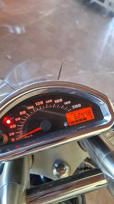 SUZUKI BOULEVARD M800 